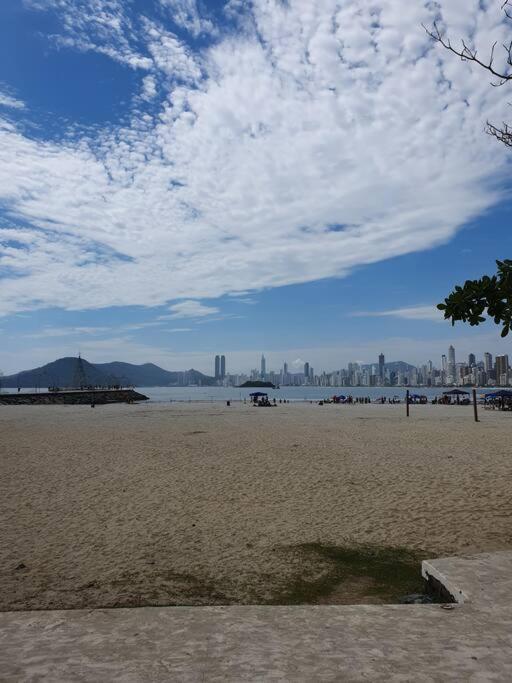 Piscina A Beira-Mar, Tranquilidade E Qualidade No Melhor De Bc Balneário Camboriú Exterior foto