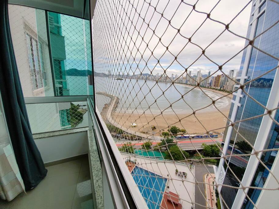 Piscina A Beira-Mar, Tranquilidade E Qualidade No Melhor De Bc Balneário Camboriú Exterior foto
